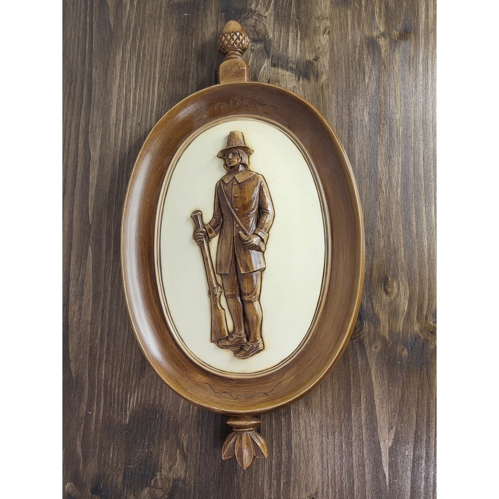 Vintage 1960 Syroco Wood Wall Plaque 4111 B Colonial Pilgrim Hunter 13" Brown